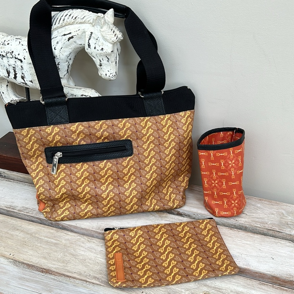 MICHELE & YVETTE OILCLOTH Handbag, Pouch & Drink Cover - Picture 2 of 10